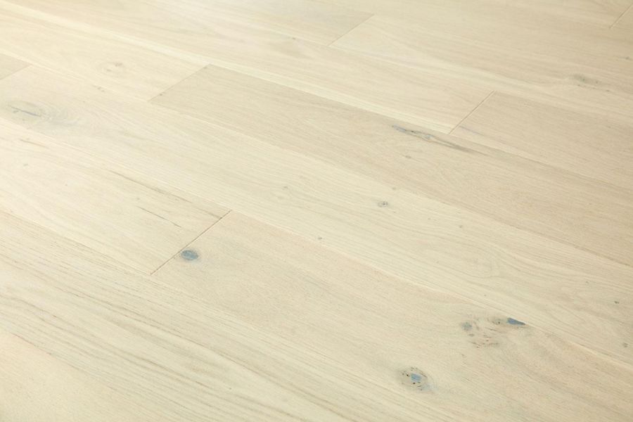 Engineered Rustic Oak Flooring 14mm Cappuccino Lacquered