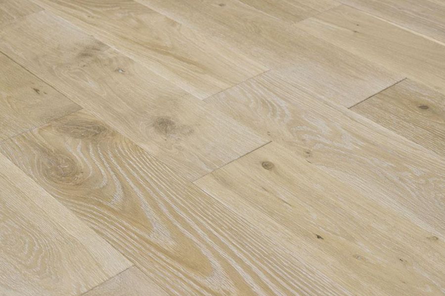 Solid Rustic Oak Flooring 18mm Linen Brushed & Lacquered